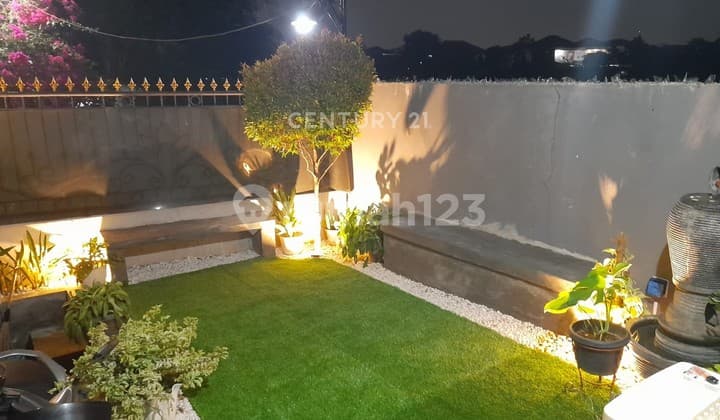 Dijual Rumah Siap Huni Dekat Pintu Tol Petukangan Jaksel CW16032