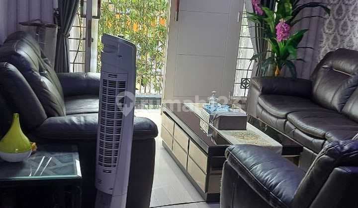 Rumah Mewah Modern di Pulogebang