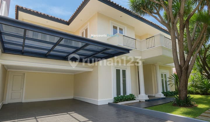 American house in Kebayoran Baru