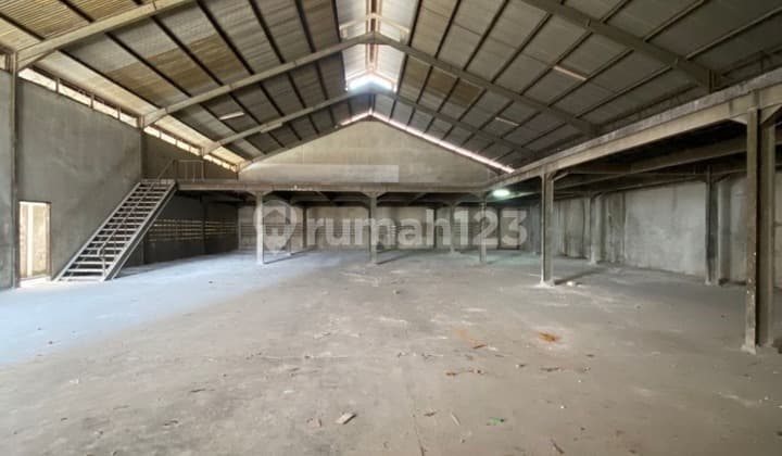 Kantor 2 lantai dan gudang sewa di kebayoran lama