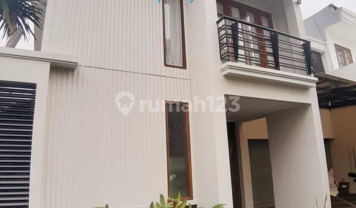 Rumah modern minimalis di cipete
