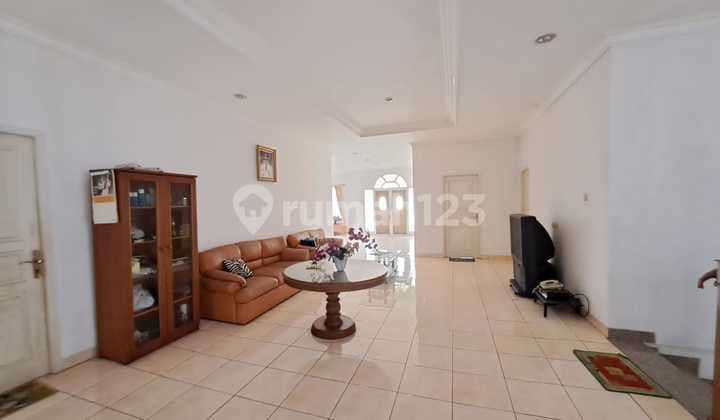 Rumah Halaman Luas Bisa Untuk Cluster Guest House