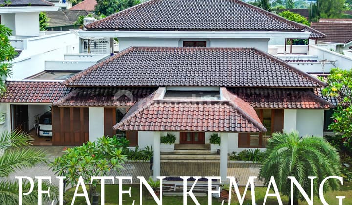 Rumah mewah modern tropis pejaten kemang