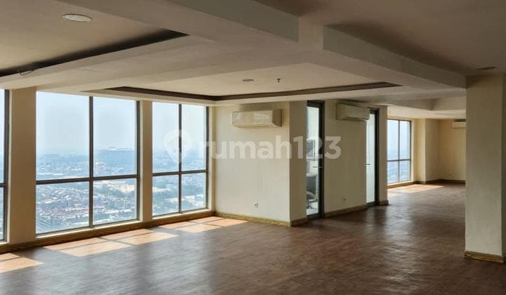 Jual Kantor di The Mansion Bougenville Fontana Jakarta Utara - Semi Furnished