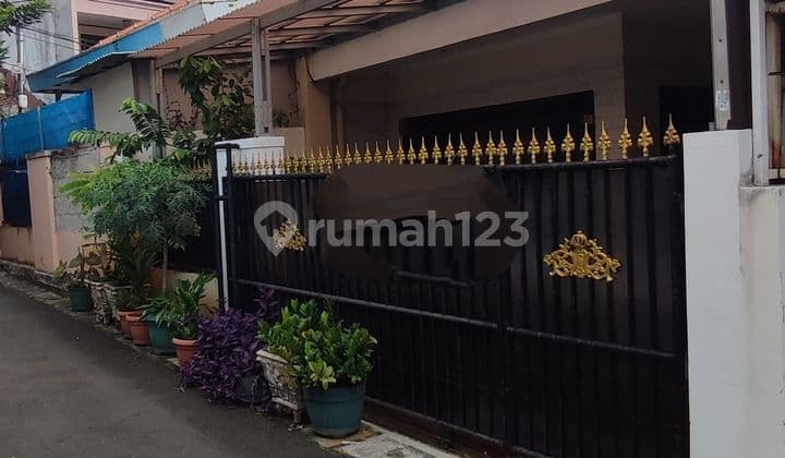 Rumah Tebet Lokasi Strategis