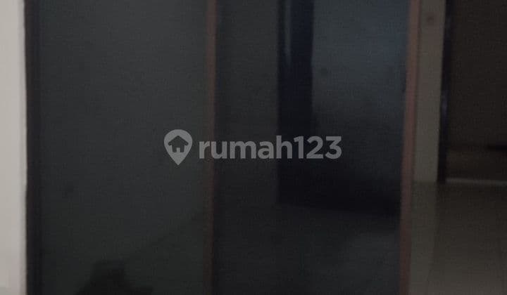 RUMAH KECIL UNTUK KANTOR LOKASI TEBET