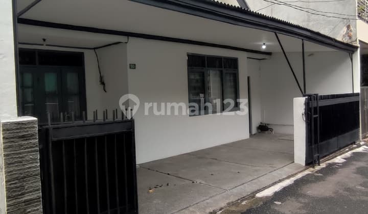 Rumah Tebet Untuk Mess Atau Kantor