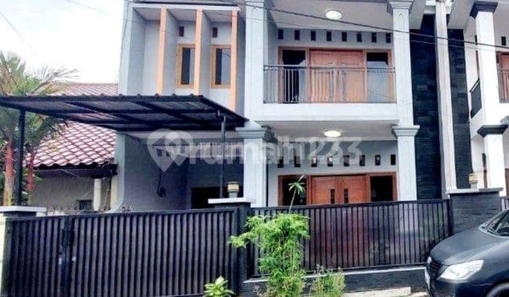 Rumah Tingkat Tebet Akses Jalan Utama