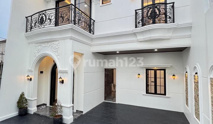FOR SALE Brand New Modern Classic With Attic room Akses Strategis Dekat Ke Cilandak Dan Ragunan