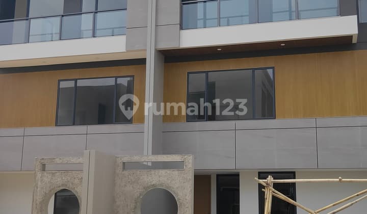 rumah mewah minimalis bagus dijual Setra Duta Bandung