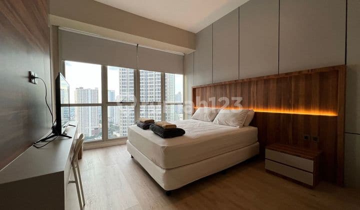 Disewa Apartemen Taman Anggrek Residence Type 3 + 1 Br Jakarta Barat