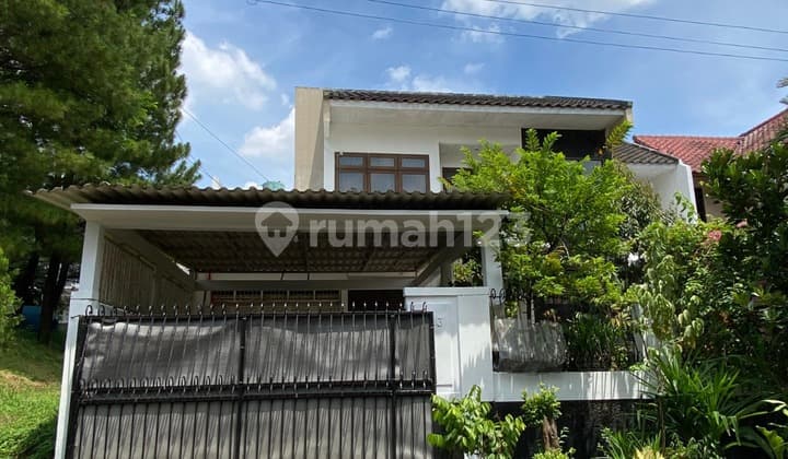 Dijual Rumah Nyaman di Lebak Bulus, Jakarta Selatan