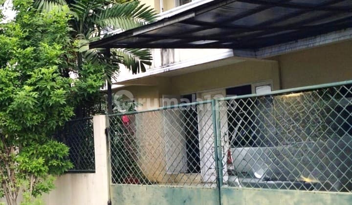 Spacious 419 m² House in Bukit Cinere Indah, 7 Rooms, Large Yard