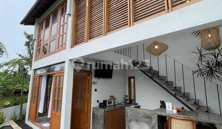 Villa + Kolam Renang Nuansa Asri dan Sejuk di Jalan Palagan