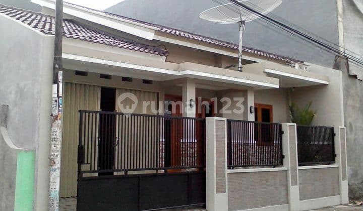 BOARDING HOUSE WITH MAIN HOUSE NEAR CAMPUS IN SETURAN
