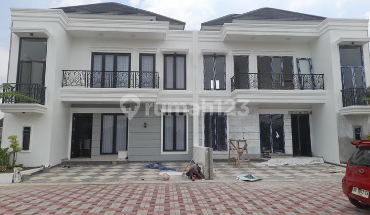 Rumah Mewah Full Furniture Siap Huni Di Pandowoharjo