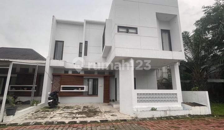 Rumah Dekat Kampus Ugm di Jalan Palagan