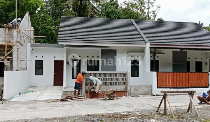Rumah Baru Dekat Pasar Cebongan