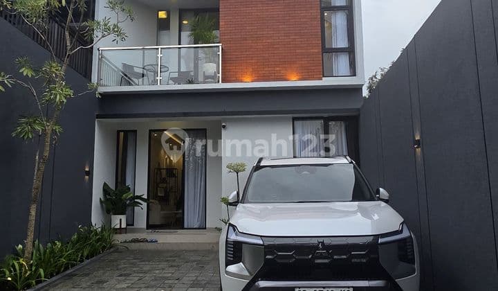 2-Story Luxury House Ready to Occupy Near UII Campus on Jalan Kaliurang Km 13