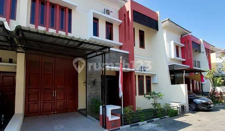 Beautiful House Ready to Occupy Near Ambarrukmo Plaza