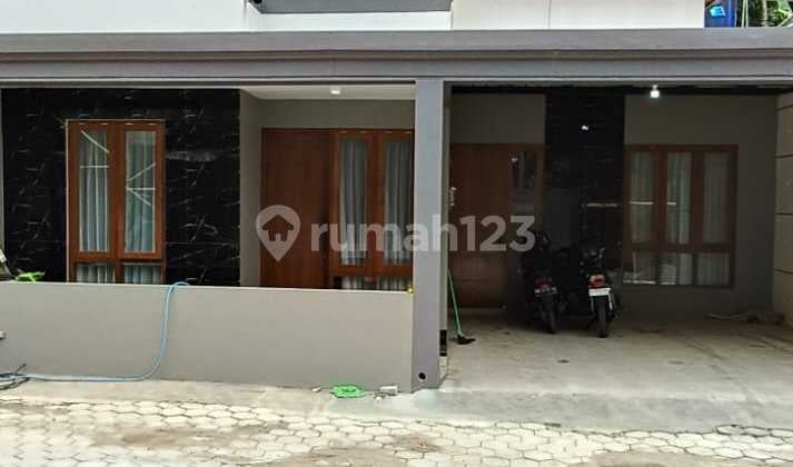 Rumah Baru Siap Huni Semi Furniture di Jalan Kaliurang Km 13