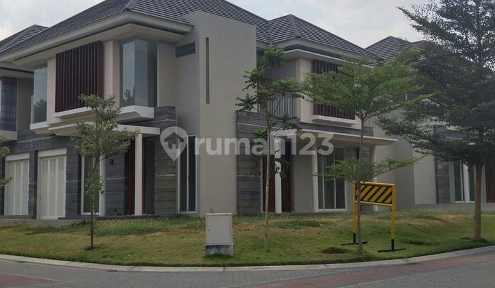 Luxury House in Elite Housing on Jogya Solo Main Road