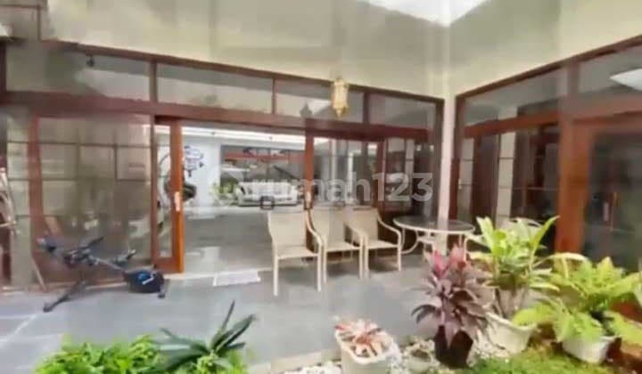 Rumah 2 Lantai Bagus SHM di Setra Sari Indah, Bandung