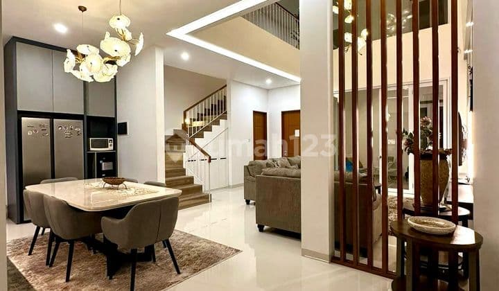 Rumah Baru Sayap Dago, Bandung Furnished