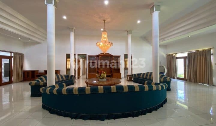 Rumah Setramurni Bandung, Mewah Besar Siap Huni