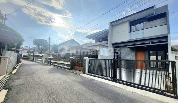 Rumah Cijagra Bandung, Lokasi Strategis
