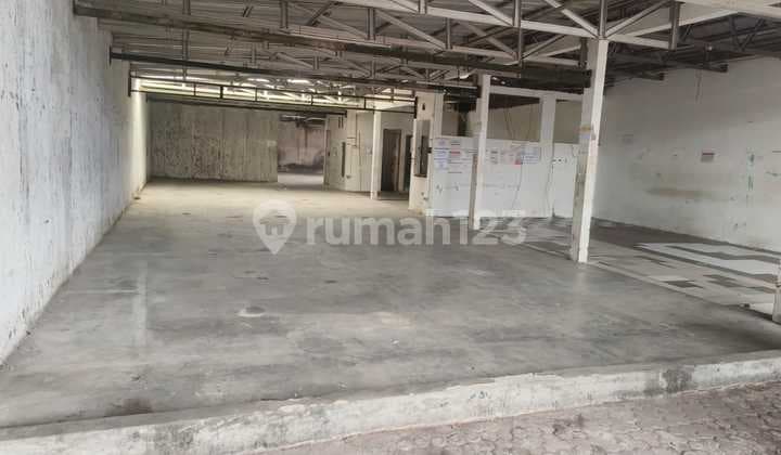 Double Access Warehouse Suitable for Convection, Mbg Antapani Bandung