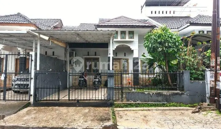 Rumah Murah Arcamanik - Lahan 157 M², Bangunan 200 M², Luas dan Nyaman!