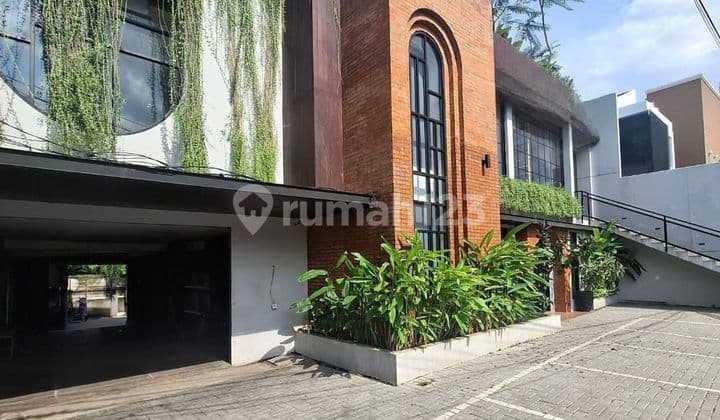 Gedung Komersial Area Lokasi Strategis Cilandak Antasari