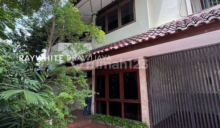 Rumah Layak Huni Dalam Komplek Elite Pondok Indah