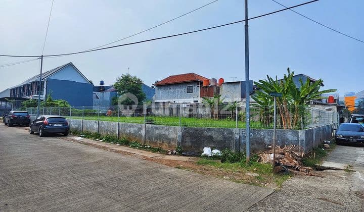 Land in a Quiet Complex Area of Kebayoran Baru