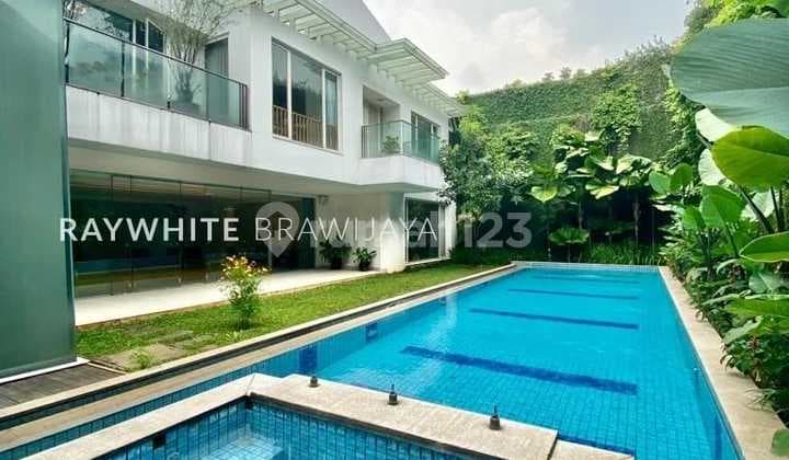 Rumah Mewah Siap Huni Lokasi Strategis Area Patal Senayan