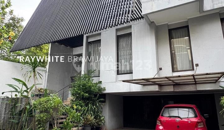 Rumah Dalam Cluster Lingkungan Tenang Area Bangka Kemang