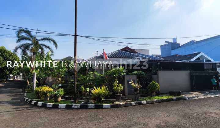 Rumah Asri Siap Huni Dalam Kompleks Area Tanjung Barat Indah