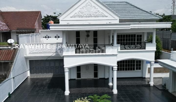 Full Renoviert House At Kemang (973 Sqm)