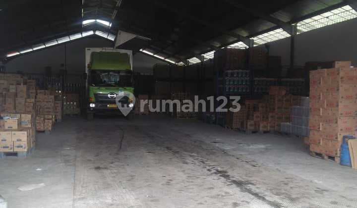 Independent Warehouse Can Produce Helmsmen, Benda Tangerang