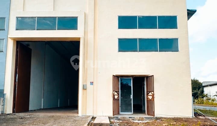 Gudang Hook Siap Pakai Biz Hub Serpong