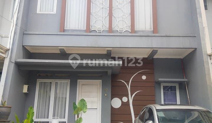 Ready-to-Occupy House in a Cluster in Serpong Near BSD