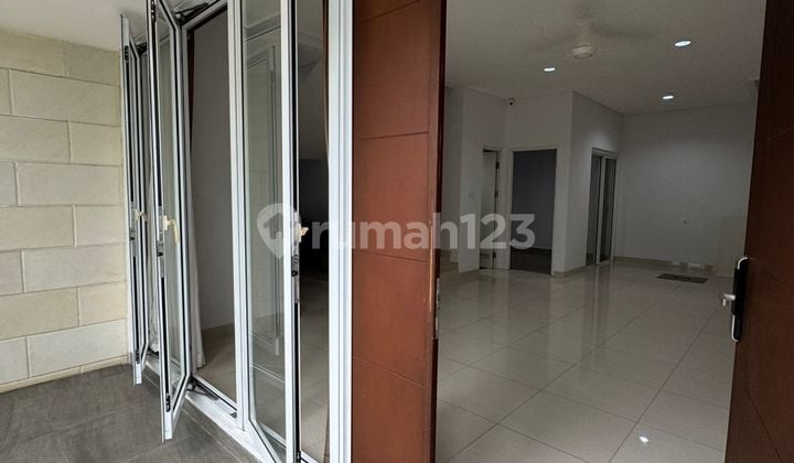 For Rent Riviera House in Puri 8X15 Almost Fully Renovated Building