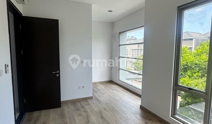 Disewakan Rumah Golf Island Pik