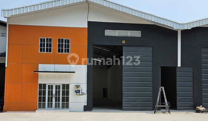 Gudang Teluk Naga, Tangerang, Kh Mushonif, Kampung Besar