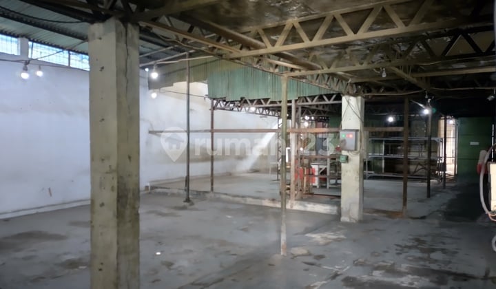 Pabrik Plastik Kapuk Kayu Besar