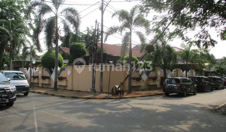 Sell Cheap Corner House Taman Alfa Indah West Jakarta