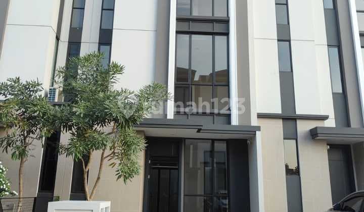 Rumah Siap Huni 3 Lantai di Jakarta Garden City Jgc Cluster Asya