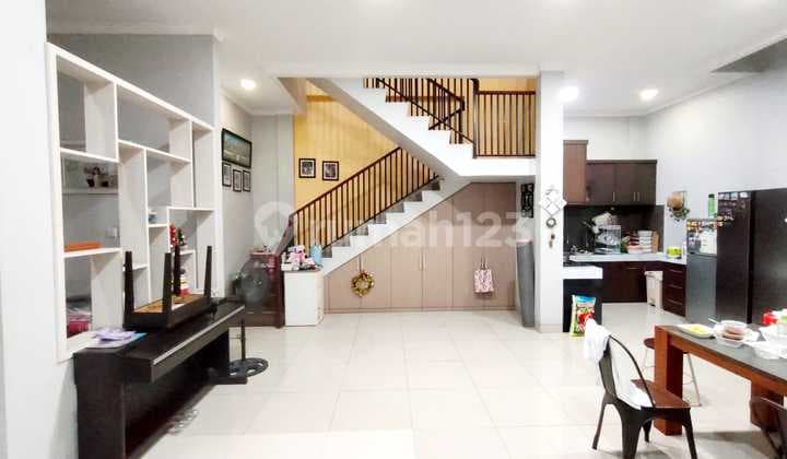 For Sale: House in Taman Semanan Indah, West Jakarta