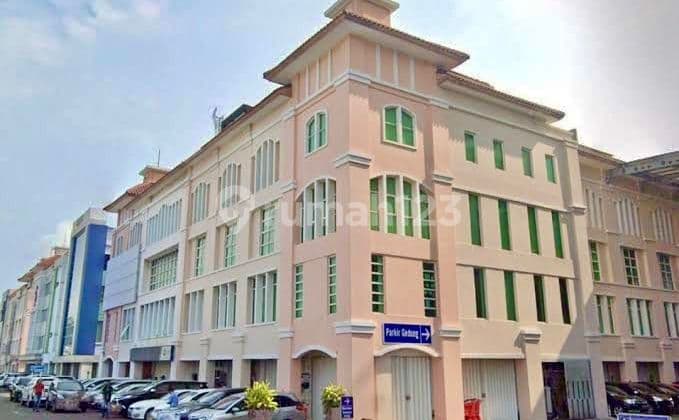 Rukan Strategis Mangga Dua Square Jakarta Utara